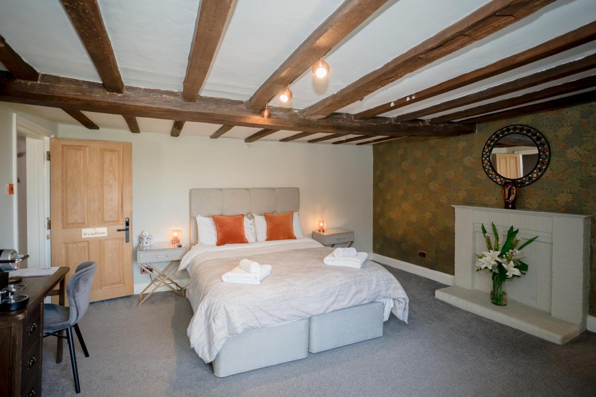 Tottington Manor Hotel Henfield Zewnętrze zdjęcie